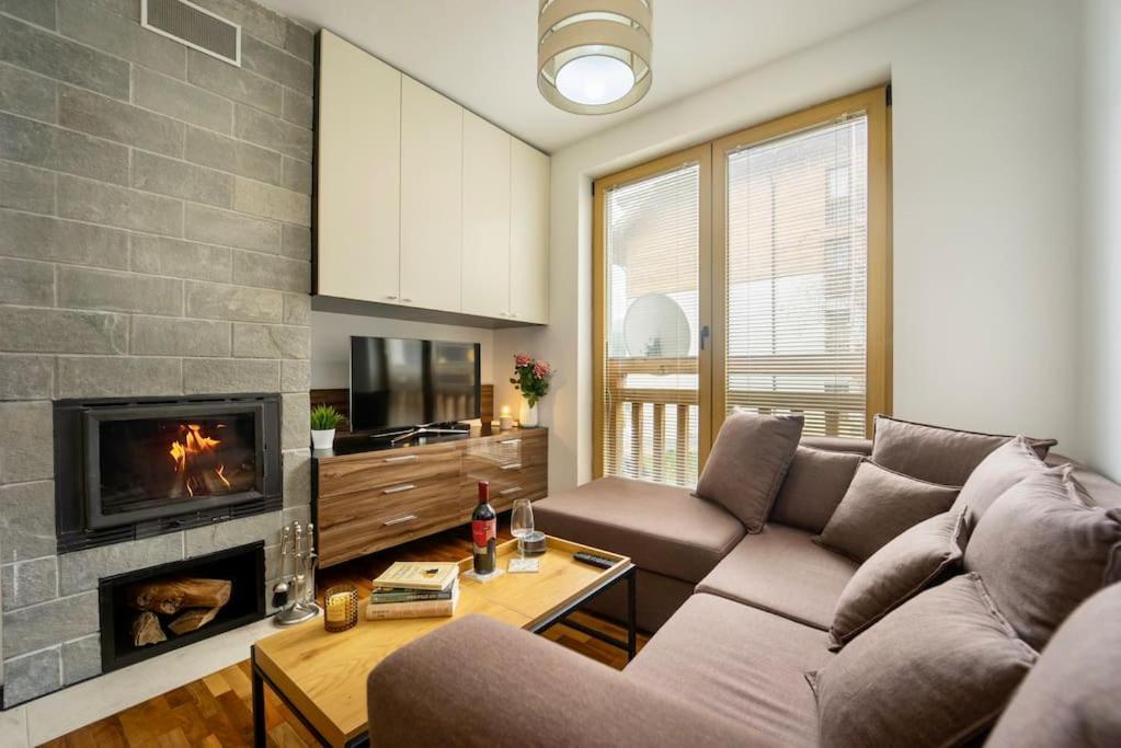 Secluded Mountain Cozy Studio With Fireplace بانسكو المظهر الخارجي الصورة